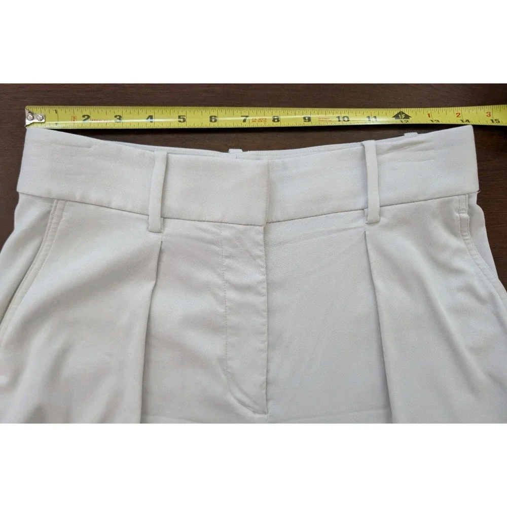 lululemon athletica lululemon pleat